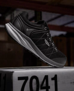 Keen Men's Vista Energy (Carbon-Fiber Toe) | Vapor/Black -Fashion Boots Store 1024584 PDP RightImage