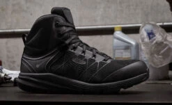 Keen Men's Vista Energy Mid (Carbon-Fiber Toe) | Black/Raven -Fashion Boots Store 1024592 PDP TopImage