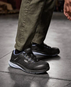 Keen Women's Vista Energy (Carbon-Fiber Toe) | Hydrangea/Black -Fashion Boots Store 1024594 PDP LeftImage