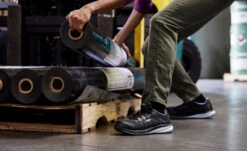 Keen Women's Vista Energy ESD (Carbon-Fiber Toe) | Hydrangea/Black -Fashion Boots Store 1025241 PDP TopImage