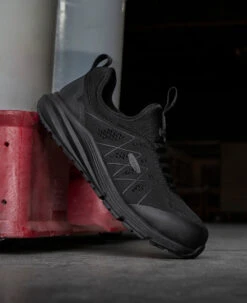 Keen Women's Vista Energy Shift ESD (Carbon-Fiber Toe) | Black/Black -Fashion Boots Store 1026372 PDP RightImage