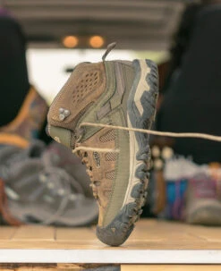 Keen Men's Targhee Vent Mid | Olivia/Bungee Cord -Fashion Boots Store MTargheeVentMidLifestylePDPRight