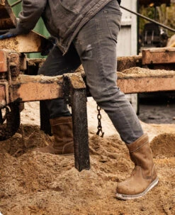 Keen Men's Cincinnati Wellington (Carbon-Fiber Toe) | Belgian/Sandshell 14 Keen Men's Cincinnati Wellington (Carbon-Fiber Toe) | Belgian/Sandshell -Fashion Boots Store SDD 505 PDP Cincinnati 1026366 Left Image