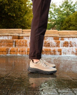 Keen Men's WK400 Waterproof Walking Shoe | Timberwolf/Black -Fashion Boots Store WK400WaterproofPDPLifestyle2