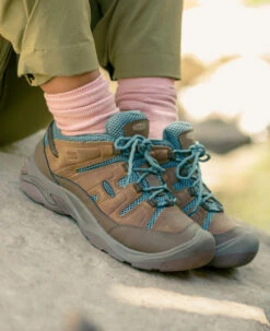 Keen Women's Circadia Vent Shoe | Toasted Coconut/North Atlantic -Fashion Boots Store W Circadia Vent LifestylePDPSingleRIght 7732acae c465 4394 b07f 065fff5e06ae